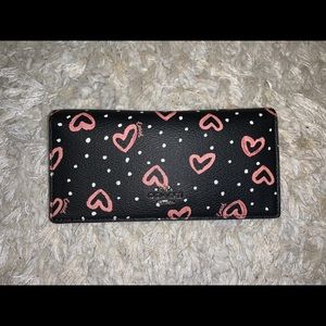 pink heart coach wallet 💕